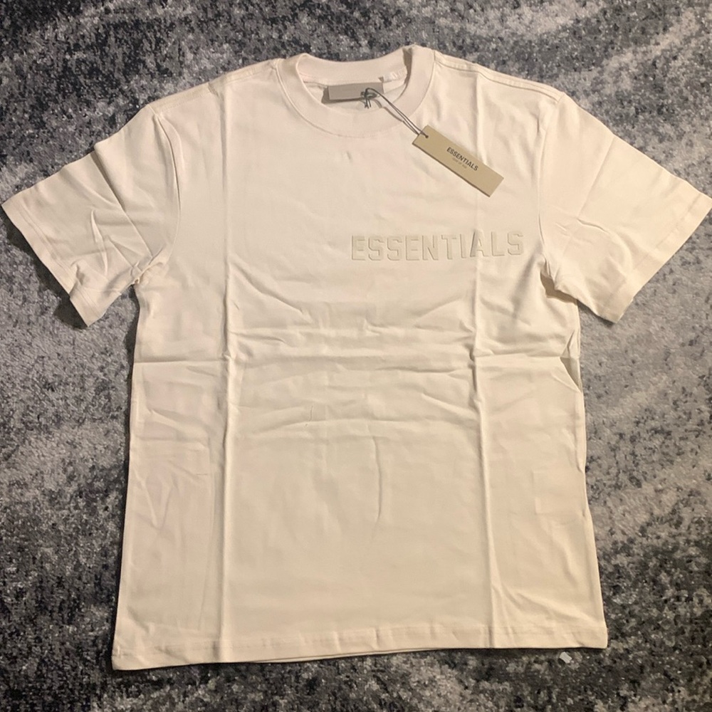 Essential Fear of God Logo Print T-Shirt Apricot / Creme Men’s size Large
